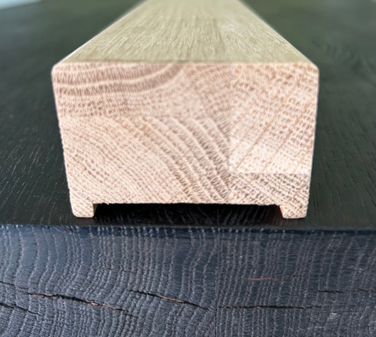 PASAMANOS DE ROBLE DE LAMINA FINGER JOINT CON RANURA