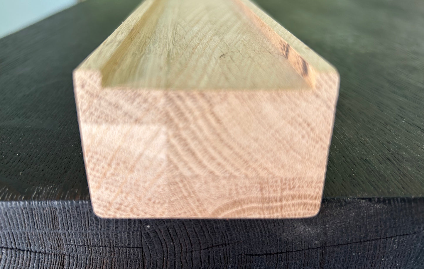 PASAMANOS DE ROBLE DE LAMINA FINGER JOINT CON RANURA